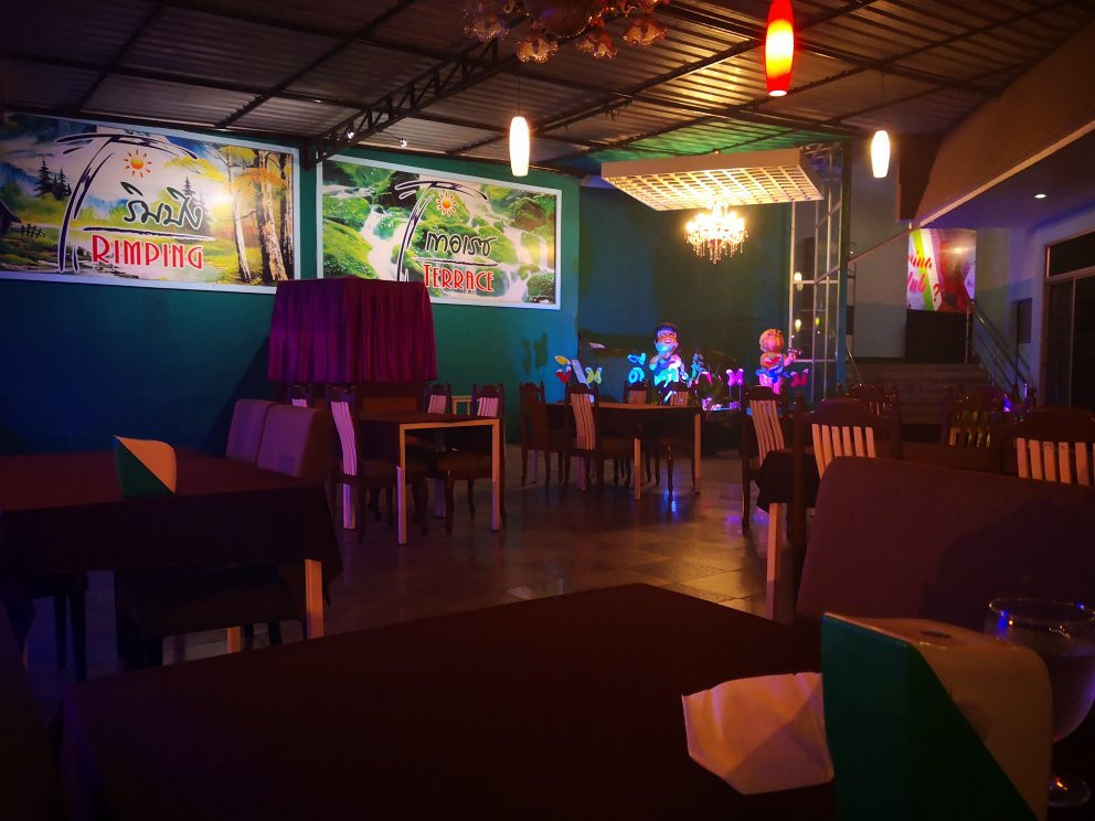夜匹餐馆和美食-Rim Ping Terrace