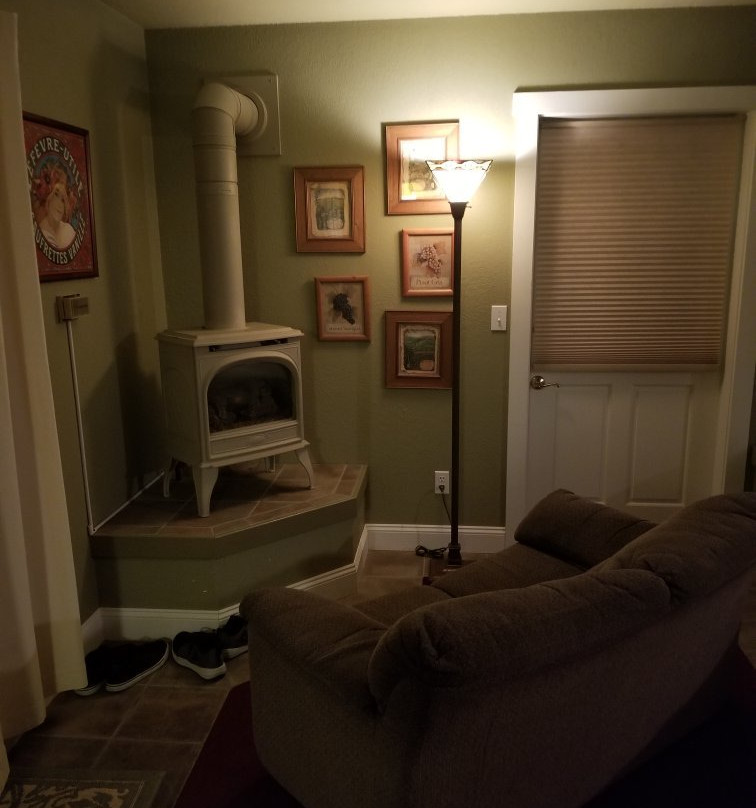 Country Cottage of Langley主图