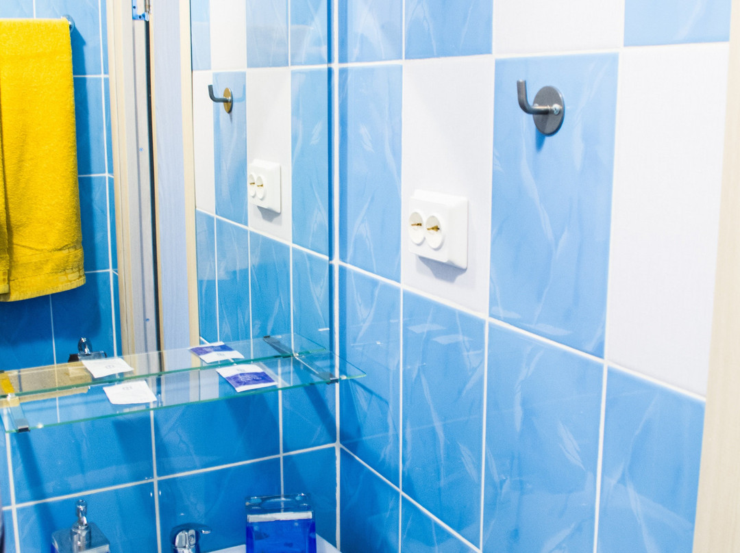 Hotel 12 Months主图