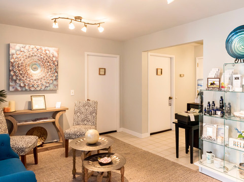 Relax! Massage Therapy and Skin Care-威尔明顿必去景点