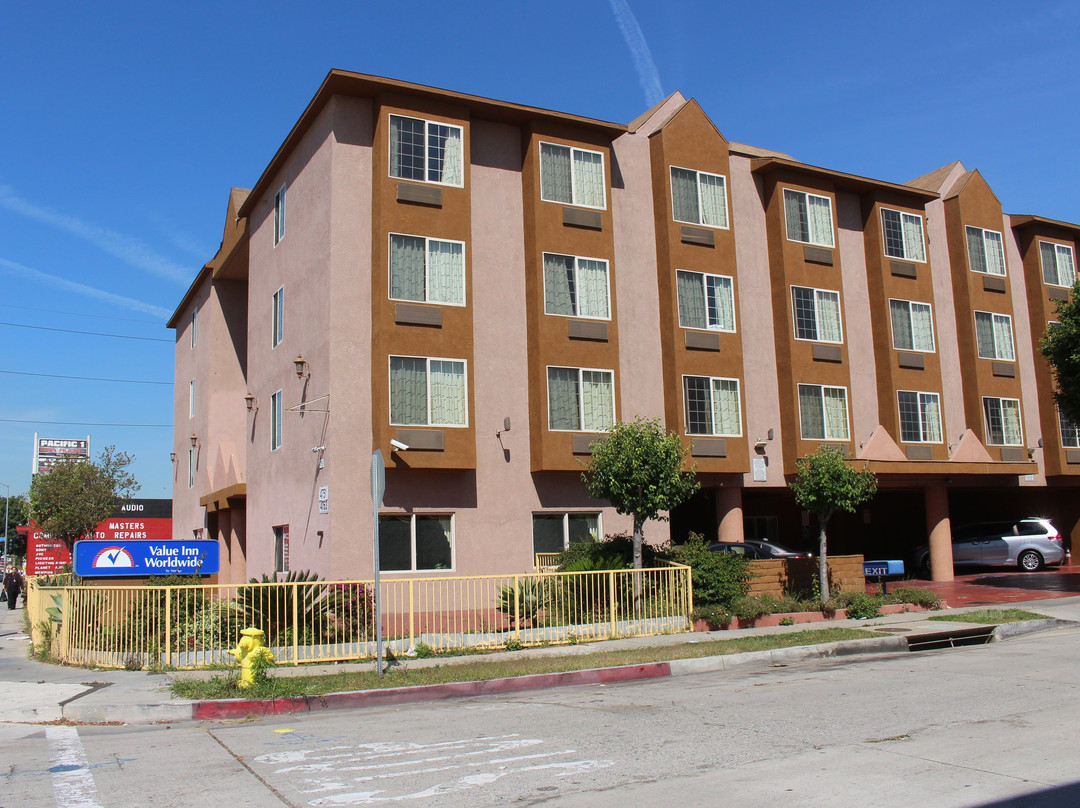 瓦勒世界酒店主图