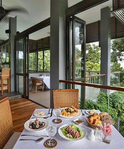 Rimba at Ambong Pool Villas餐厅图片