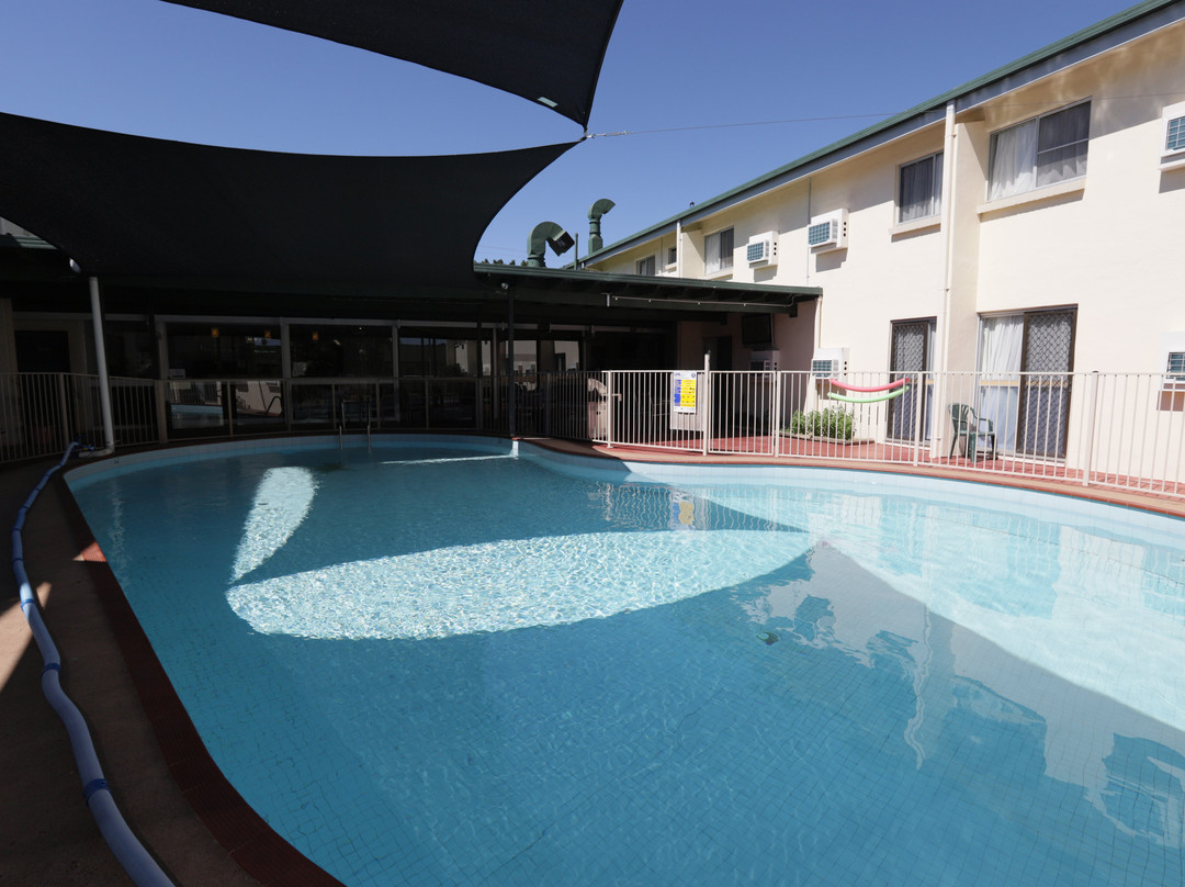 Central Emerald Hotel主图