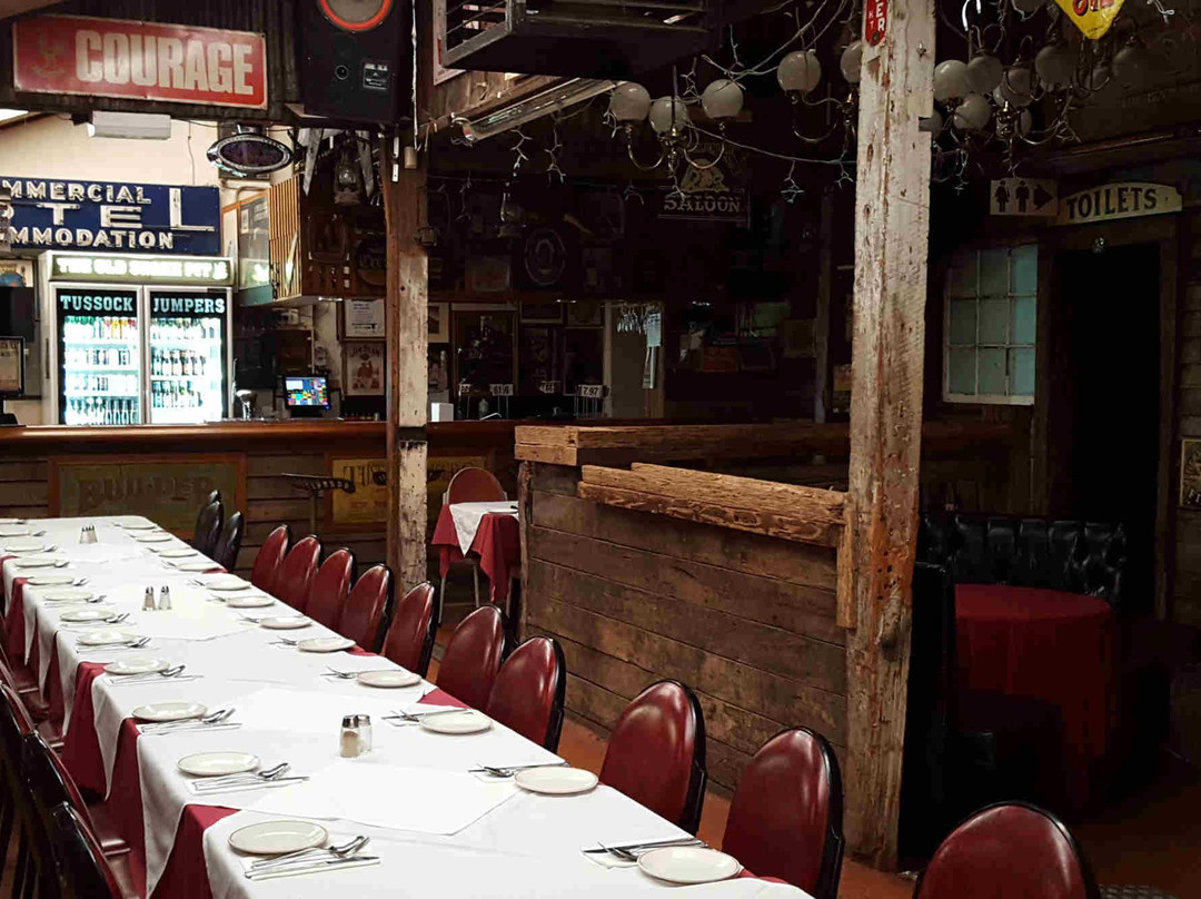 Madden's Commercial Hotel主图