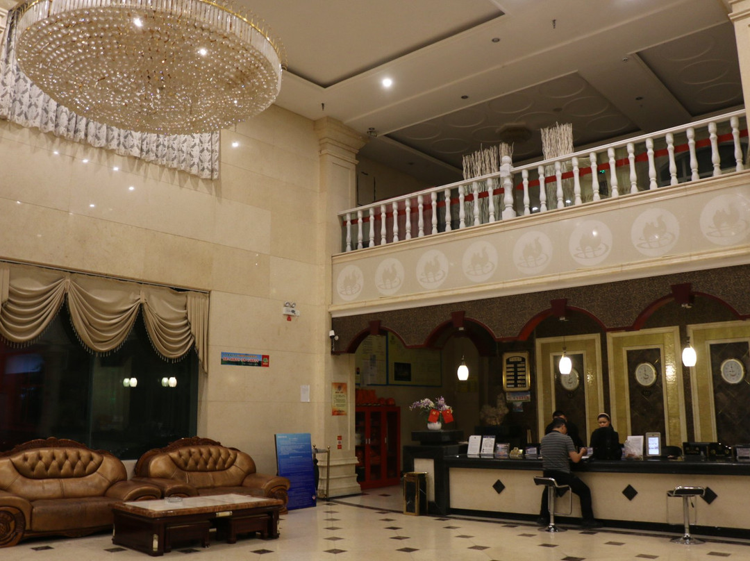 蕴德大酒店主图