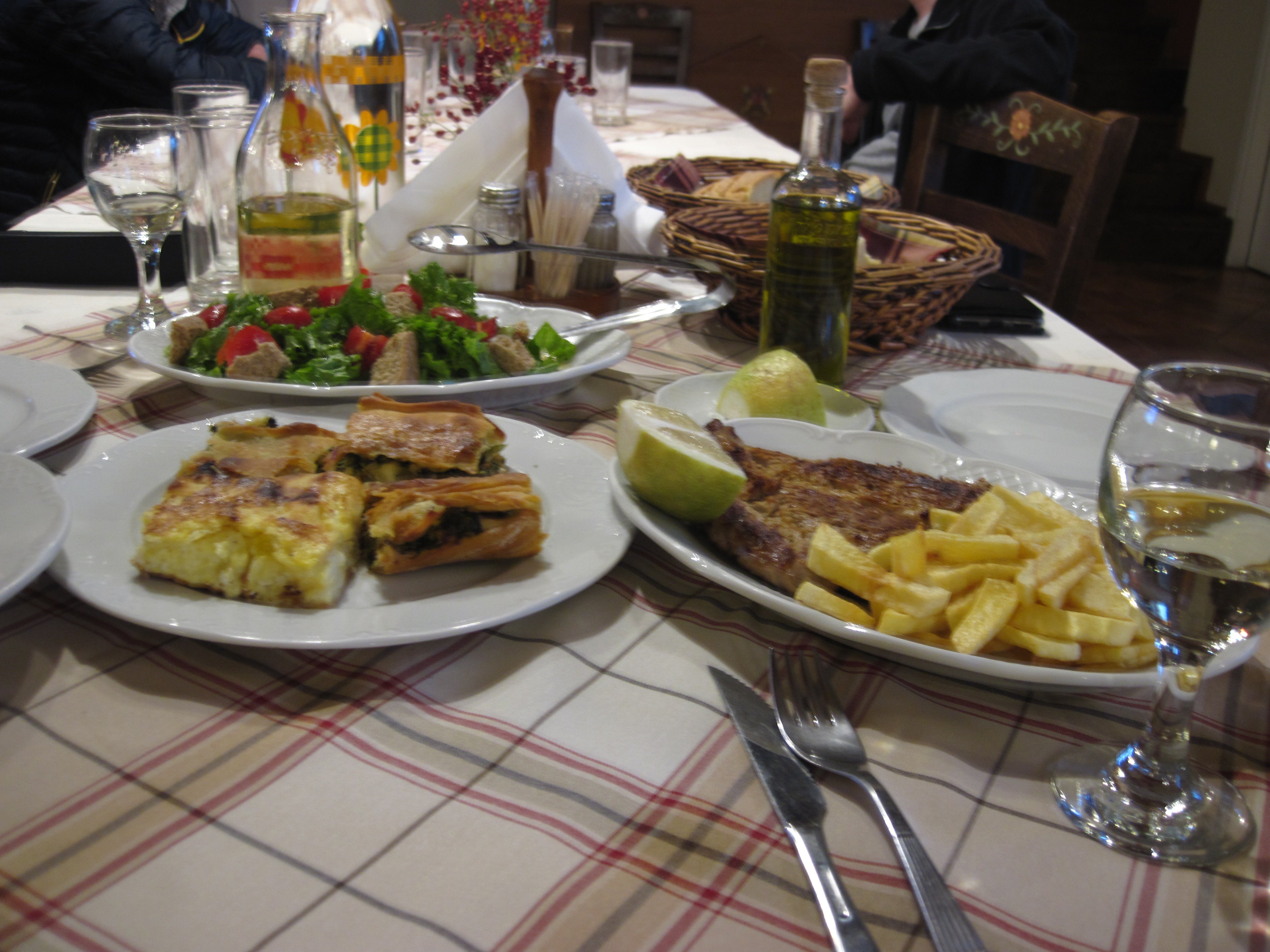 Dryades Guesthouse-餐饮