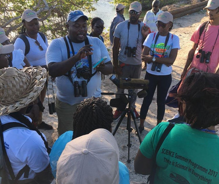 Bamboo Adventures Tours-St. George's必去景点