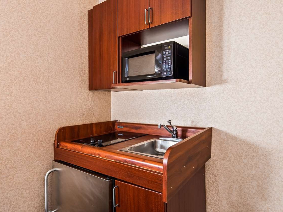 贝斯特韦斯特马纳萨斯酒店主图