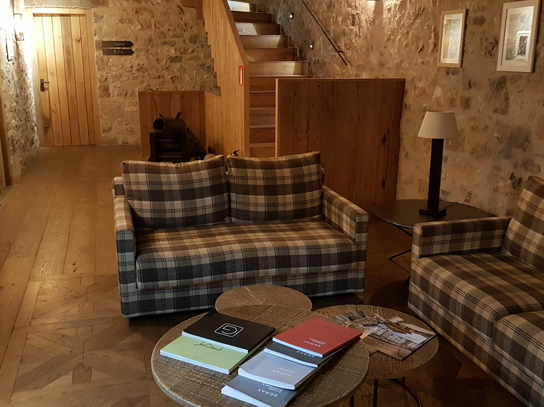 Hotel Puig Franco主图