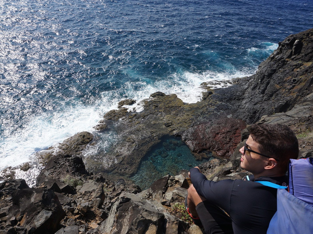 Enseada da Caieira-费尔南多-迪诺罗尼亚群岛必去景点