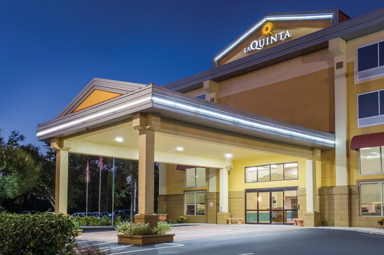 Comfort Inn & Suites Sarasota I75主图