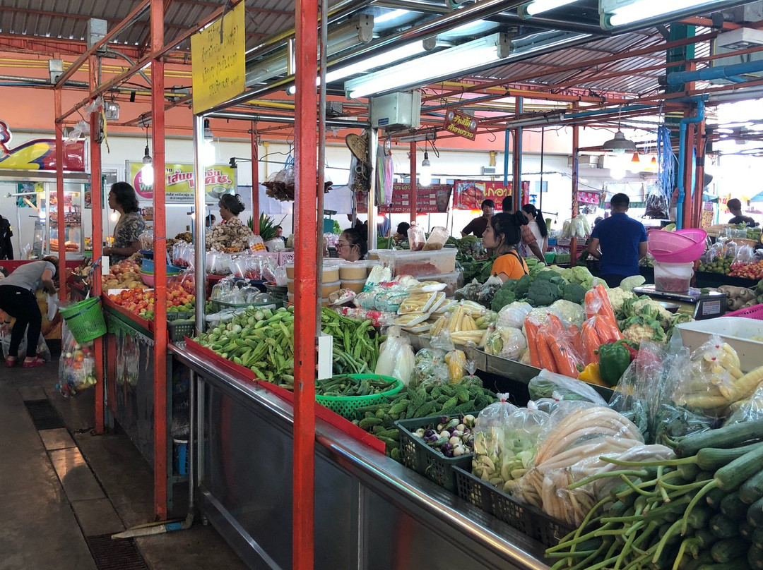 Salaya Market-菩塔蒙通必去景点
