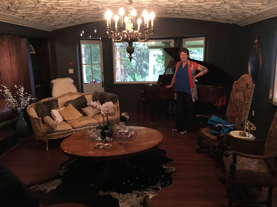Marifield Manor B&B主图