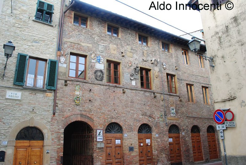蒙塔约内旅游景点-Palazzo Pretorio