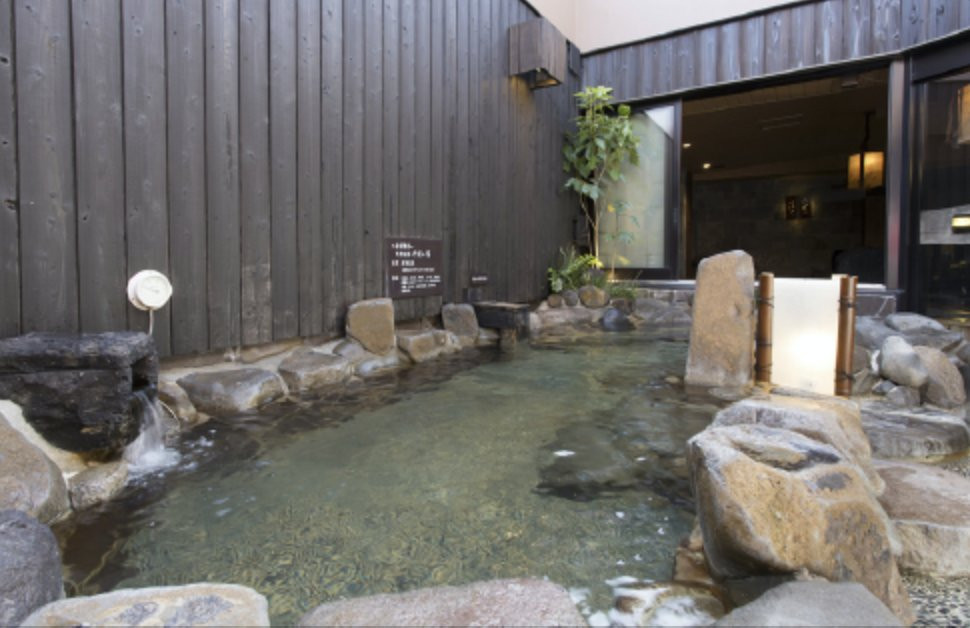 库玛莫托多米酒店主图