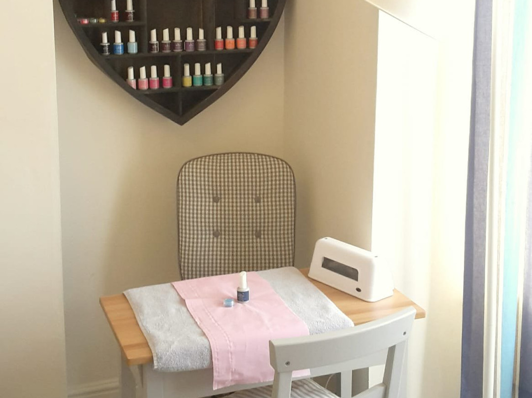 Pretty Polly by Kimberley-Yaxley必去景点