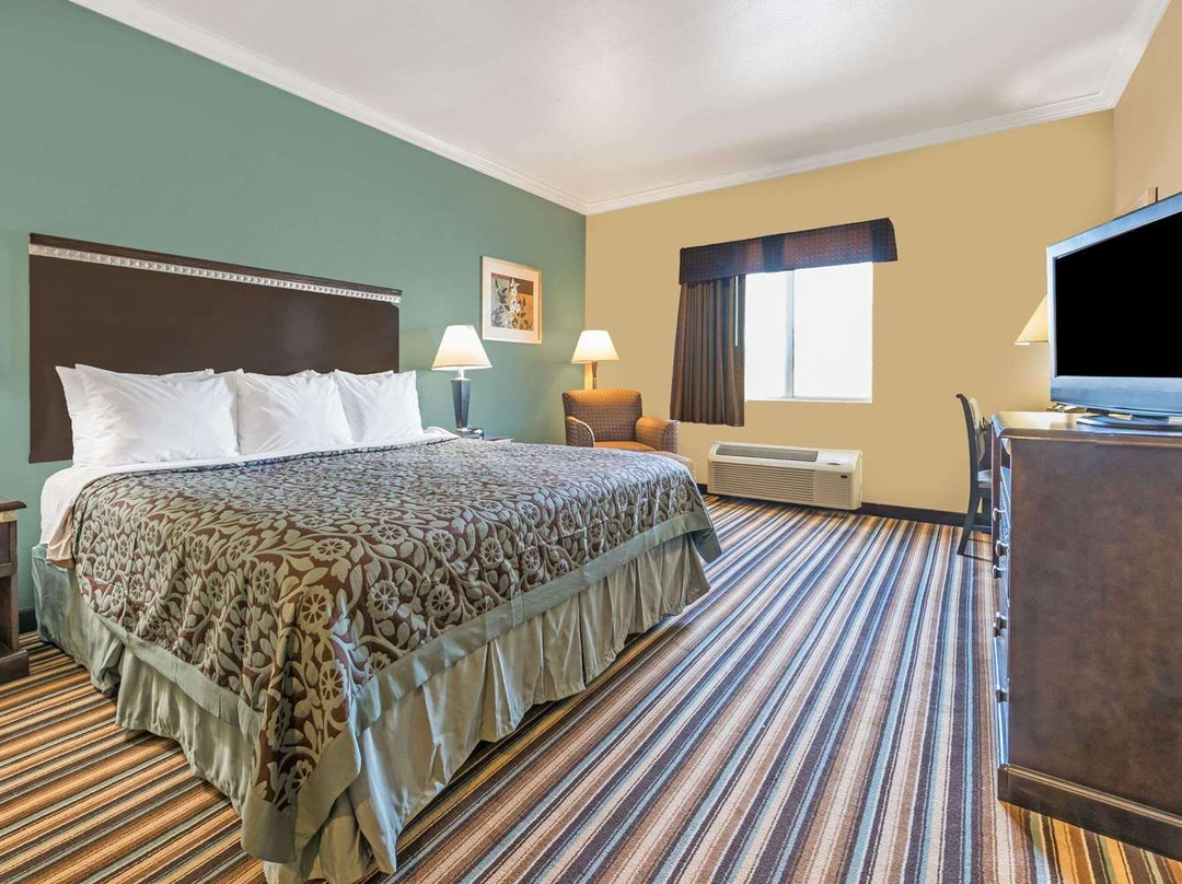 Days Inn by Wyndham Rockdale Texas主图