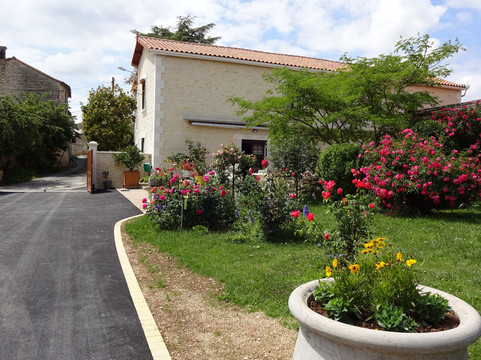 奥斯奥朗吉尔斯酒店主图