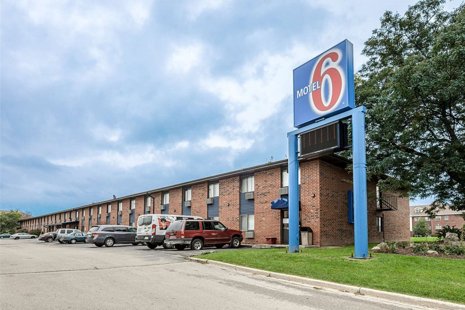 Motel 6 Oak Creek Wi-官方