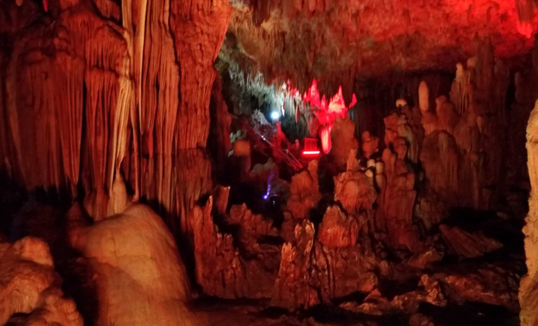 Gong Cave景点图片