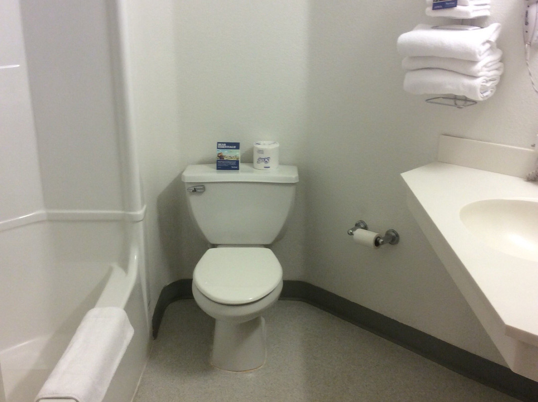 尤巴城旅程住宿酒店主图