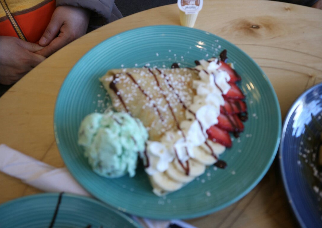 Benebene Waffle & Ice Cream