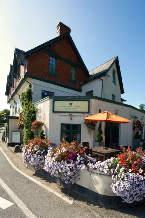 The Crown Hotel主图