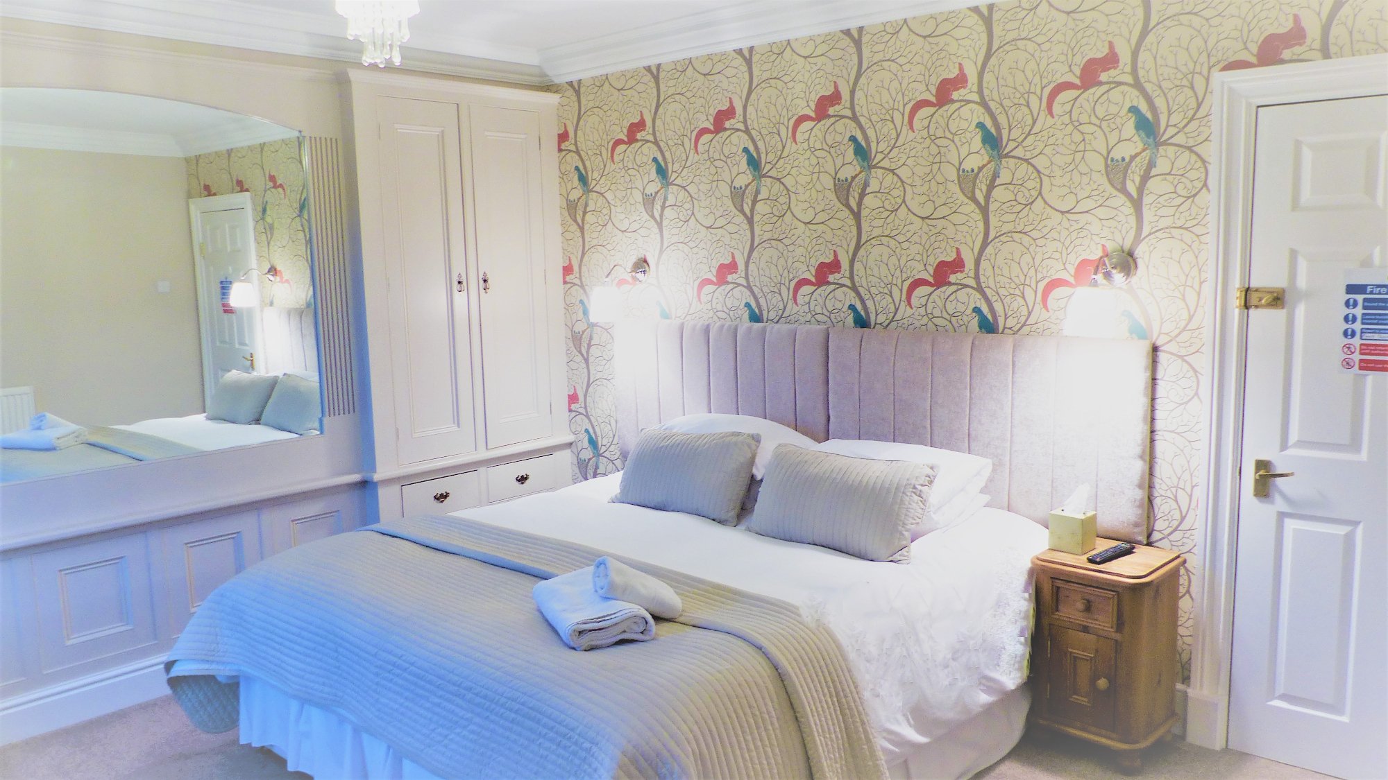 Four Seasons Guesthouse-官方