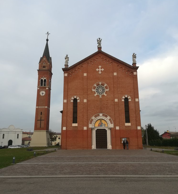 Chiesa Parrocchiale di Sant'Andrea Apostolo-Anguillara Veneta必去景点