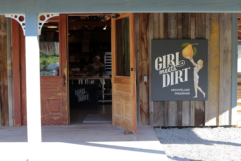 Girl Meets Dirt景点图片