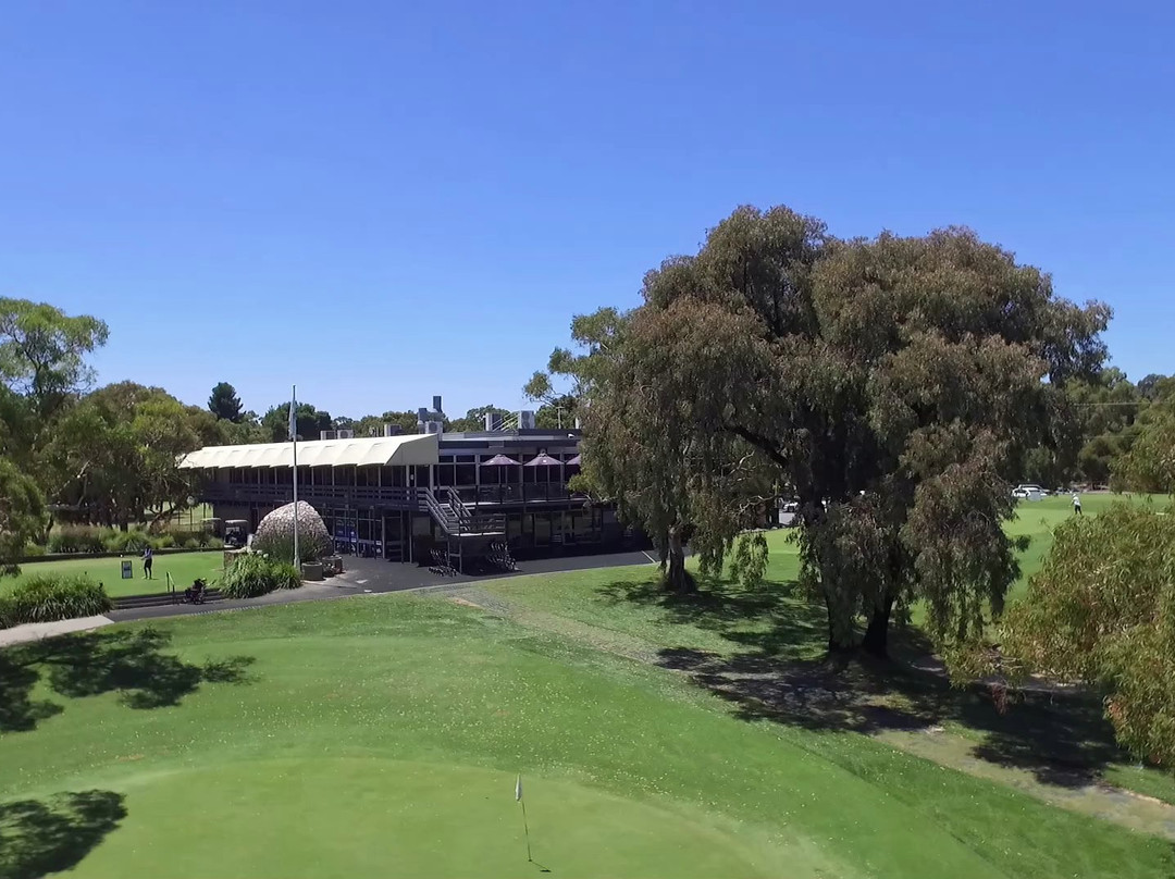 Fairview Park餐馆和美食-Dimples Restaurant at Tea Tree Gully Golf Club