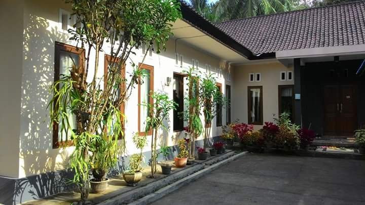 Shalom Homestay Blimbingsari Village主图