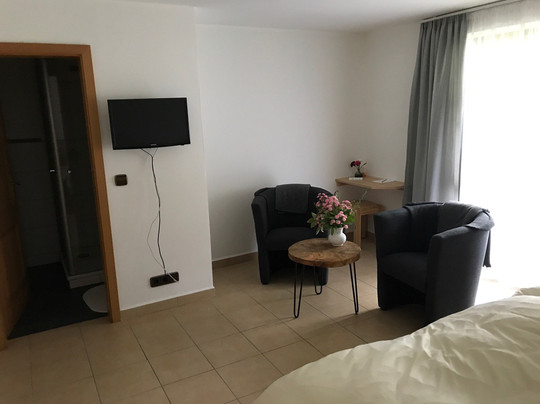 Bayerisch Gmain酒店住宿-巴恩格瑞格兰德基督爱你