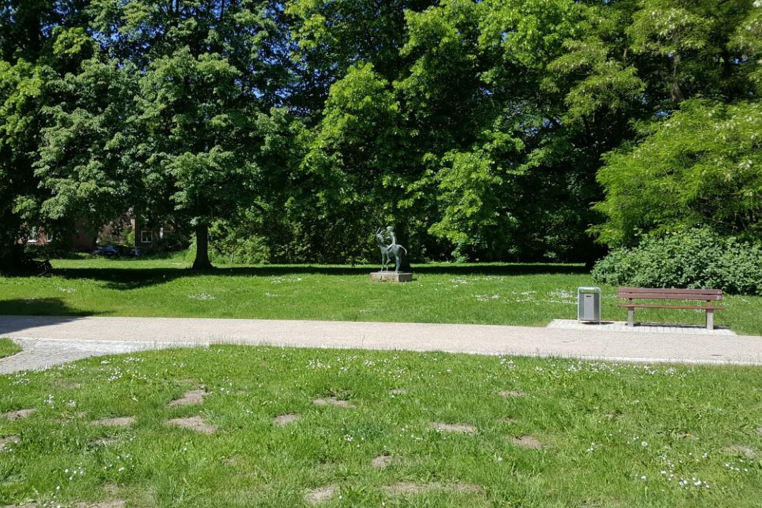 Schwanenteichpark景点图片