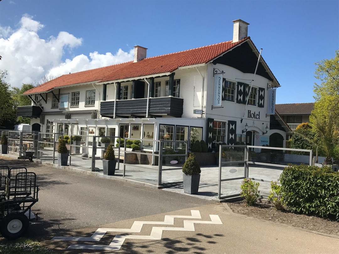 Strandhotel Dennenbos主图