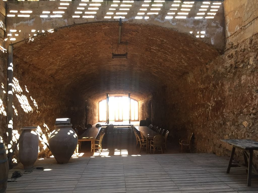 Fontanars dels Aforins旅游景点-Bodegas Celler del Roure