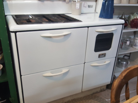 Mason Resale Barn & More-Mason必去景点