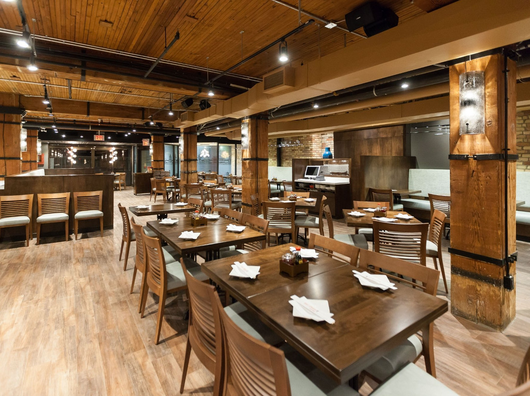 Lee Chen Asian Bistro on King