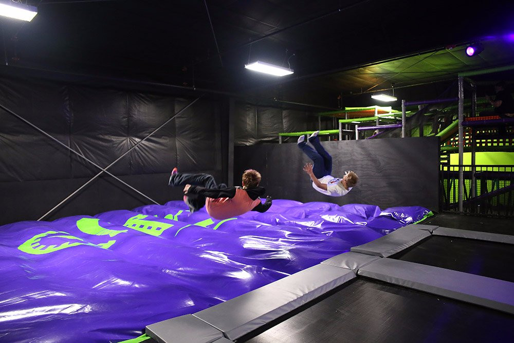 Action City Fun Center and Trampoline Park景点图片