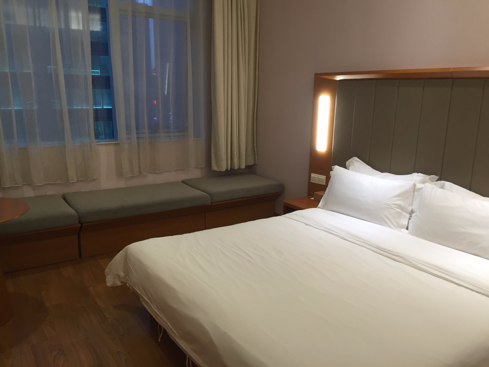 重庆全季酒店解放碑步行街店-官方