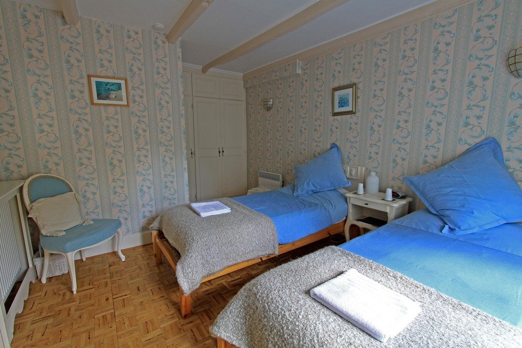 Les Glycines Bed & Breakfast主图