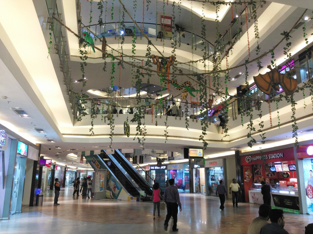 Mani Square mall景点图片