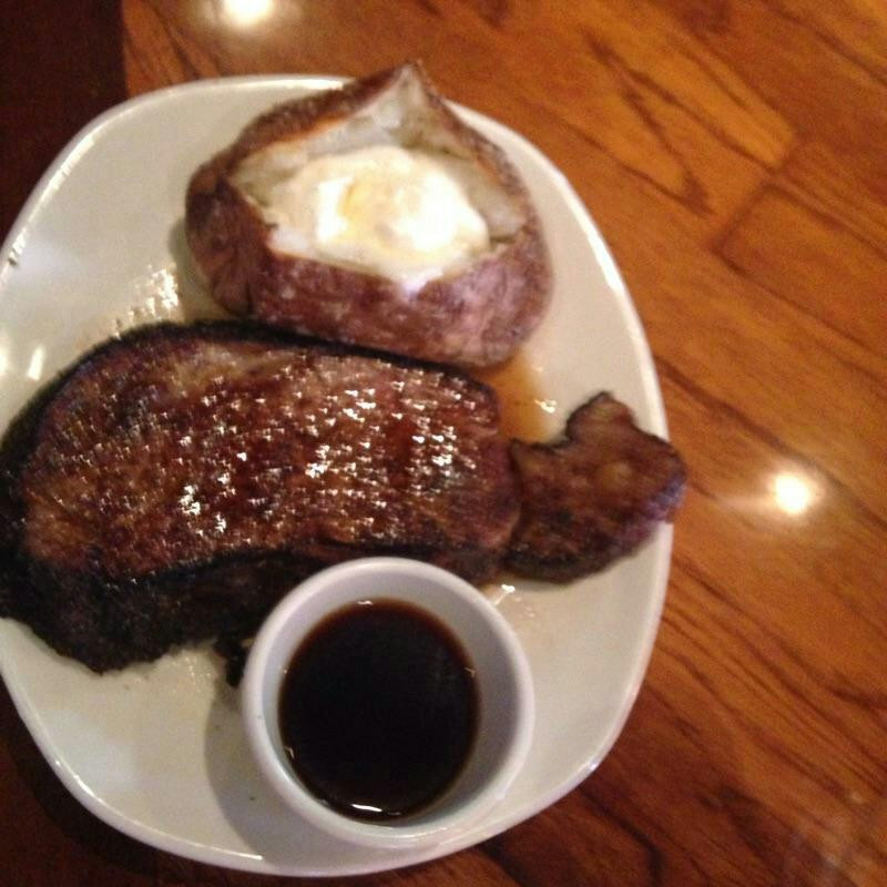 多尔顿餐馆和美食-Outback Steakhouse