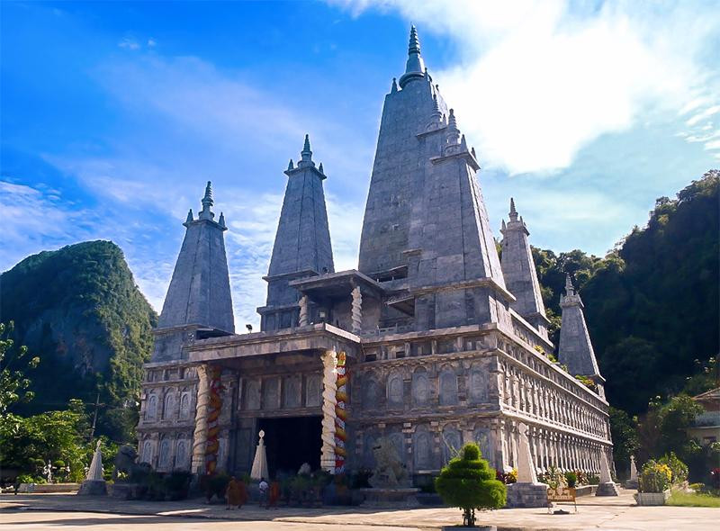 Wat Tham Khao Rup Chang景点图片