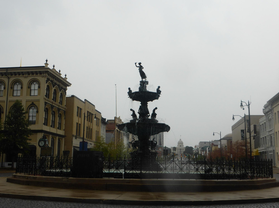 Court Square Fountain-蒙哥马利必去景点