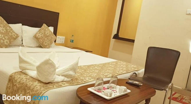 POP 83571 Hotel Meredian Grand