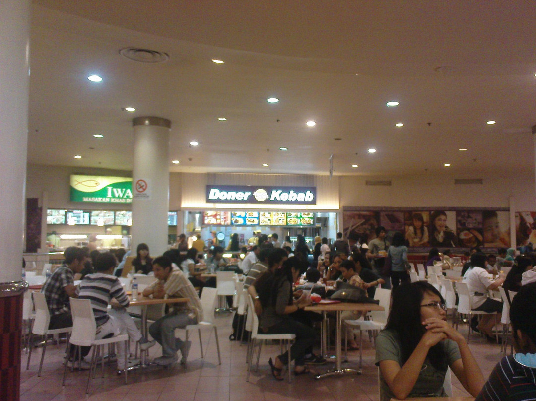 Royal Plaza景点图片