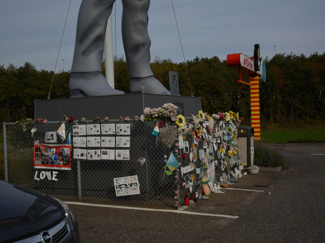 Michael Jackson Memorial-Best必去景点