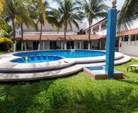 Hotel Plaza Almendros