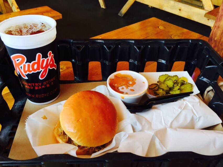 埃尔帕索餐馆和美食-Rudy's